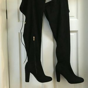 Boots (NWT)